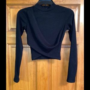 Long sleeve crop top